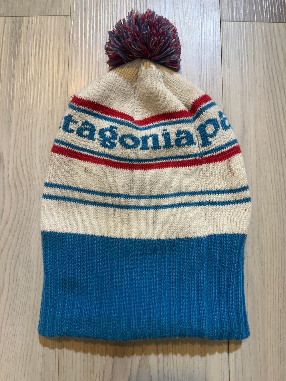 Patagonia Powder Town Beanie Pom Hat Cream Blue Wrap Logo Winter Ski Knit Cap